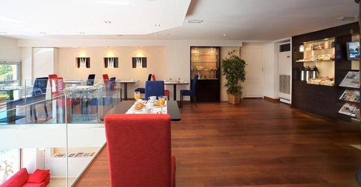 Hotel Arena Gijon Bagian luar foto