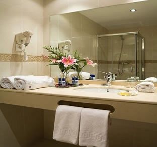 Hotel Arena Gijon Bagian luar foto